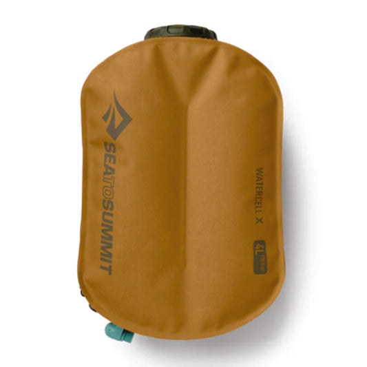 The Watercell X is your go-to solution for storing, transporting, and dispensing water on any adventure. Its wide-mouth design makes filling, draining, and drying easy, while the low-profile 63mm cap allows one-handed flow control. www.defenceqstore.com.au