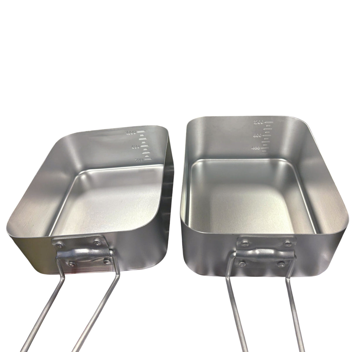 Built tough for field duty and weekend adventures alike, this White Washed Aluminium Dixie Cadet Camping Set delivers authentic military-grade functionality in a compact, lightweight package. Trusted by cadets and outdoor enthusiasts across Australia, this 2-piece fold-up mess kit has earned its place in countless field kits and backpacks. www.defenceqstore.com.au