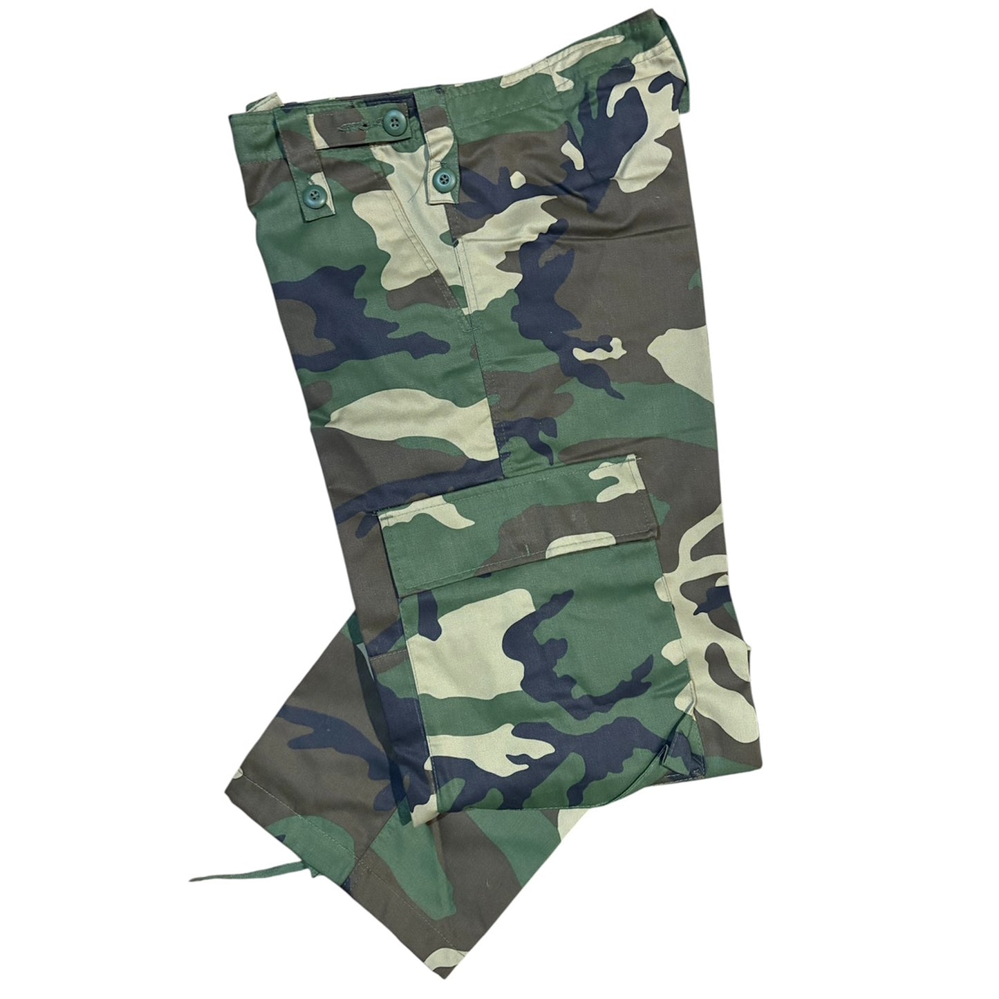 These trousers have all the features of the&nbsp;M-25 pants but with the benefit of a new and modern construction. In the&nbsp;plain colours, they are perfect for work and casual use. They don't just look the part either, a rugged poly/cotton blend makes these ideal for physical activities like paintball. www.defenceqstore.com.au