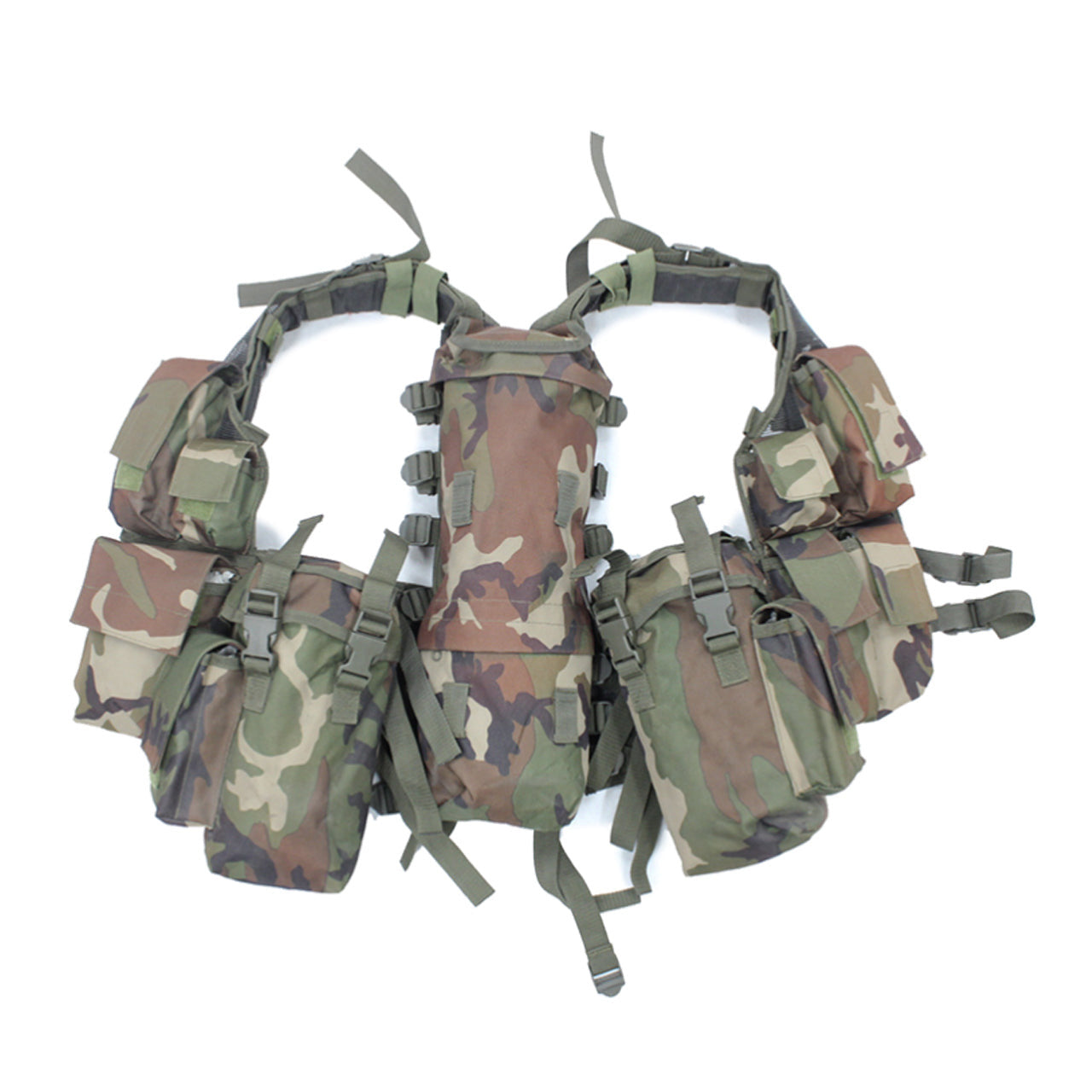 The South African Assault Vest is an all round tactical vest with pockets of varying sizes to hold virtually all your Airsoft accessories and needs. The best feature of the SAAV is the large hip pocket on left and right sides which can be used as dump pockets, utility pouches, spares pouches or any combination of the three. The SAAV also has a long, thin back pouch which can be used for carrying a hydration bladder, spare clothing or water bottle. www.defenceqstore.com.au