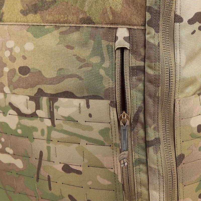 The Platatac Spur MSM 24 Day Pack is the larger of the two Spur MSM packs and boasts most of the same features as well as a larger carrying capacity. It features two zippered admin pockets on the front panel, two internal mesh zippered pockets. www.defenceqstore.com.au