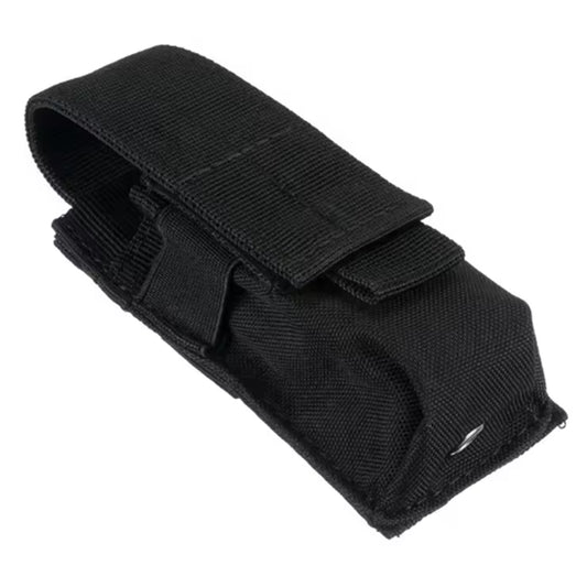 This versatile tactical pouch transforms to suit your needs—detach the cover for open-style access or keep it secured for protected storage. Built with durable 600D nylon and reinforced stitching, it withstands demanding use. www.defenceqstore.com.au