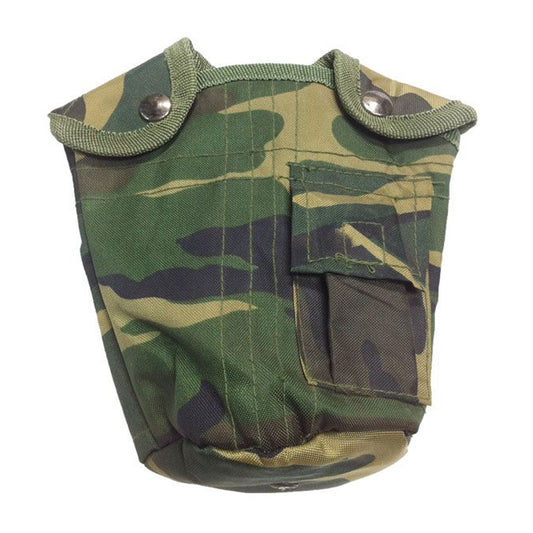 Keep your G.I. canteen secure and ready for action with this durable woodland camo cover. Featuring authentic metal Alice clips, it attaches seamlessly to your gear for convenient field access. Built from tough nylon material designed to withstand demanding conditions. www.defenceqstore.com.au
