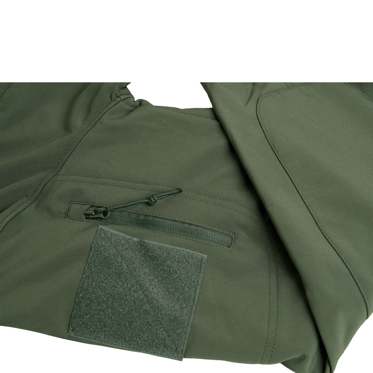 Rothco’s Soft Shell Tactical features a 3-layer wind-resistant, moisture-wicking, and insulating waterproof construction that is perfect for the great outdoors.