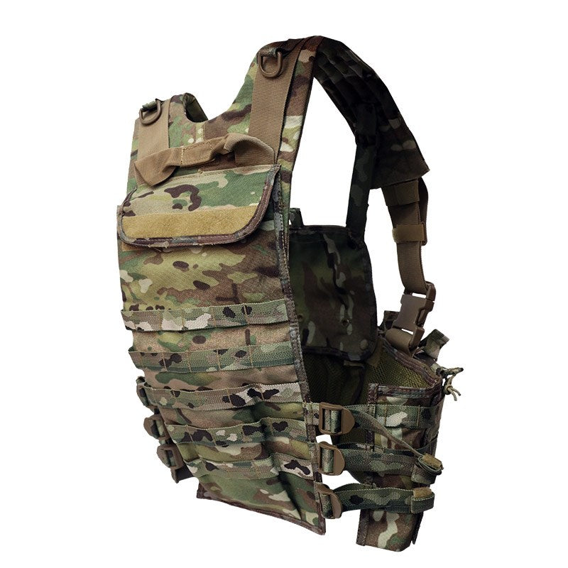 The VALHLLA Modular Chest Rig is versatile vest that can be used for a variety of tasks. With an adjustable and removable chest platform, this product features a particularly versatile design. One stand-out feature for this chest rig is the built-in hydration carrier; The sleek design makes it possible to stay hydrated while still being able to carry a backpack.