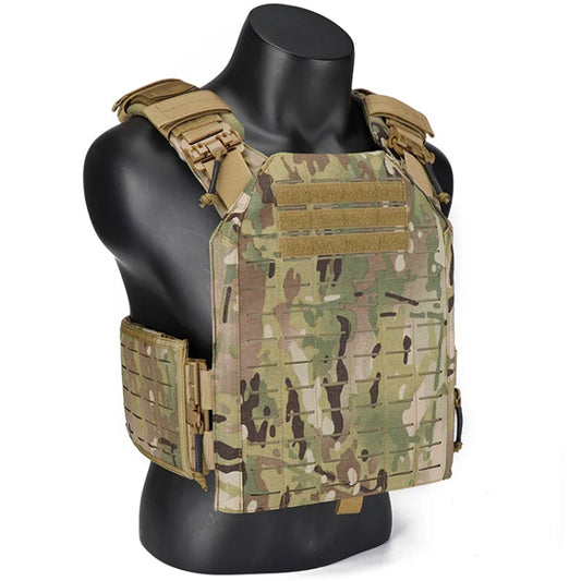 Grab this great tactical assault vest which is fully adjustable and lightweight and great for quick release when stuck in a tight situation. Great for drop and go exercises that require speed and light weight capabilities. Heavy duty 1050D Multicam fabric Fully adjustable shoulders and waist Patches can be attached One size fits most By Defence Q Store www.defenceqstore.com.au